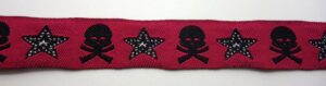 15-054 Webband 15-054, Totenköpfe auf Pink – für Hundehalsbänder 15 bis 20 mm