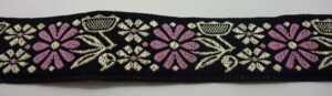 20-139 Webband 20-139, Blumengarten Rosa auf Schwarz – für Hundehalsbänder 20 bis 24 mm