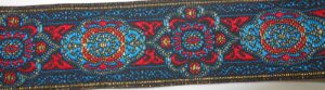 Webband 25-048, Brokat-Medaillons Blau-Rot – für Hundehalsbänder 25 bis 35 mm